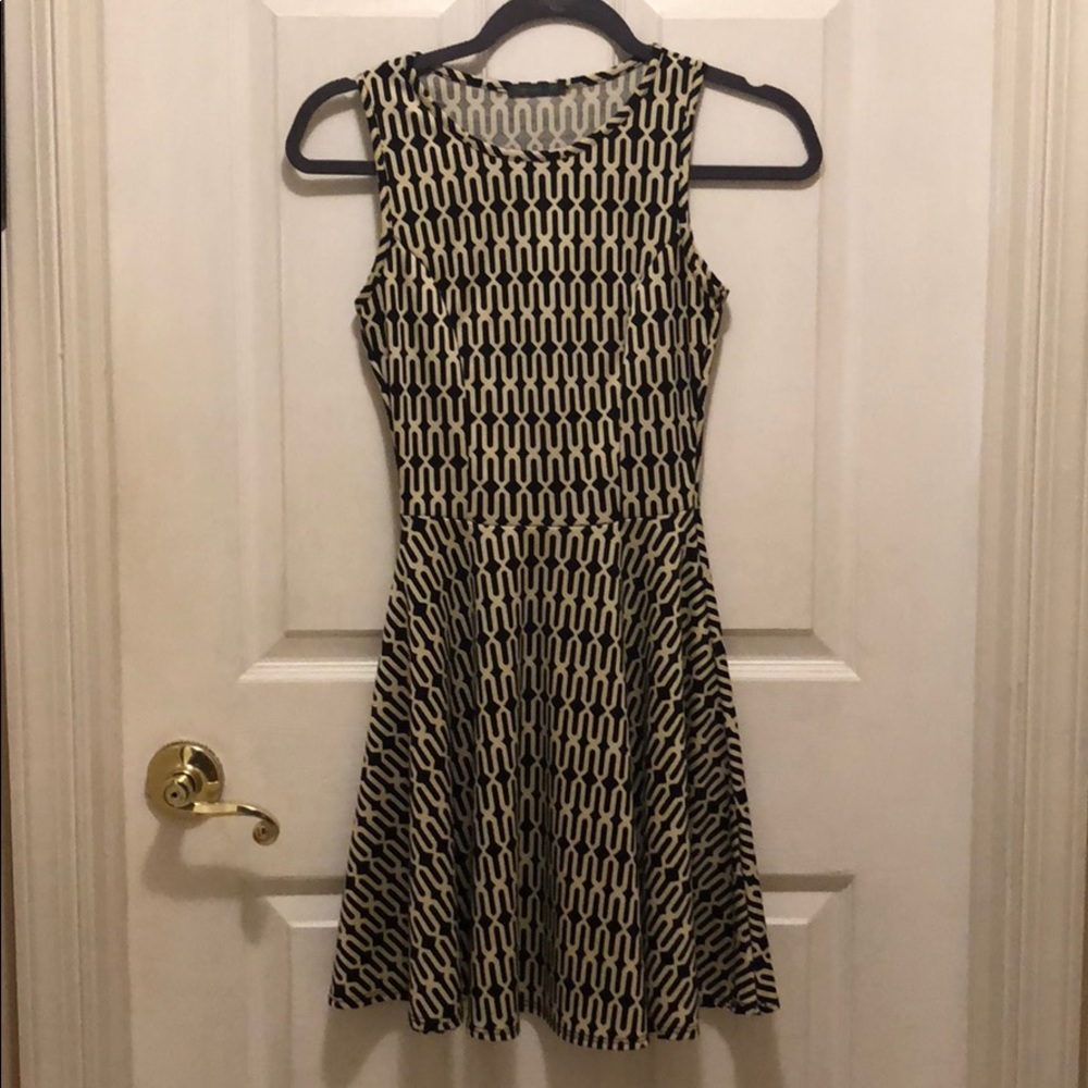 2/$20 🌻 A-line Soprano Dress